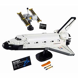 NASA Space Shuttle Discovery LEGO Creator Expert  (Pickup only)